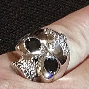SERIOUS INQUIRIES STERLING SKULL/TAHITIAN BLACK SPINEL EYES/ZIRCON, CROSS MOTIF.